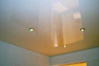 Как сделать потолок из пластиковых панелей?