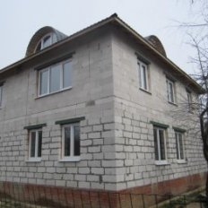 Коробка дома перед началом штукатурного утепления