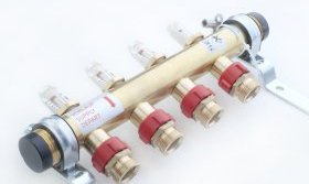 Местная регулировка температуры в петлях осуществляется с помощью термостатов, устанавливаемых на распределительных коллекторах.