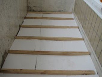 утепляем пол балкона